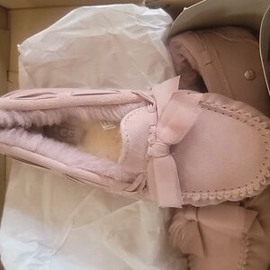UGG Dakota with tulle bow